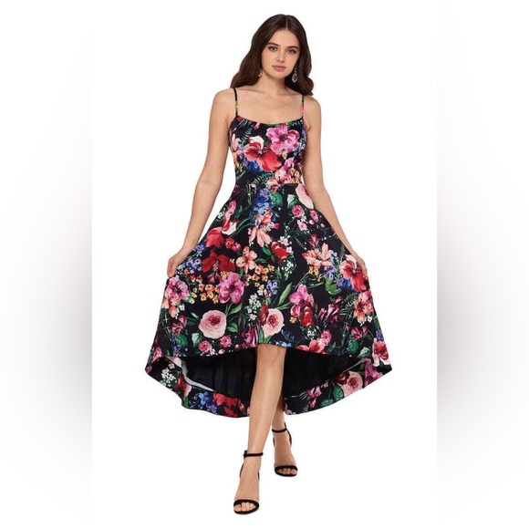 Xscape Dresses & Skirts - NWT Xscape Hi Low Floral Cocktail Floral Sleeveless Dress Size 8
